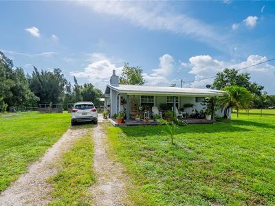 5380 Sabal Palm Ln