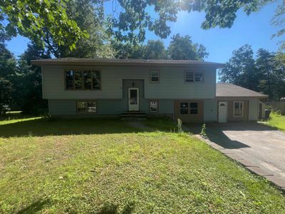 Property at 8 Lamson Drive, Merrimack, NH