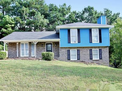 5825 Fellow St