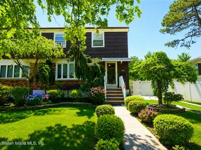 104 Elder Ave