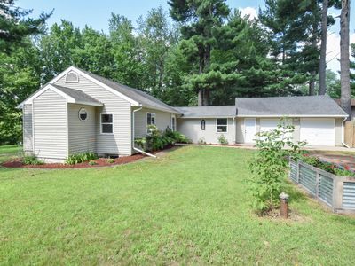 233 Hawthorne Rd NE