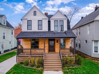 1422 W 77th St