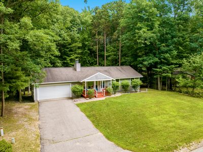 4270 Baywood Dr