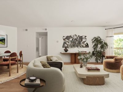 697 Sutton Crest Trl Unit 210