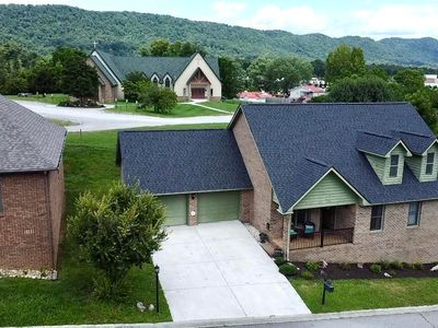 135 Whisper Creek Rd