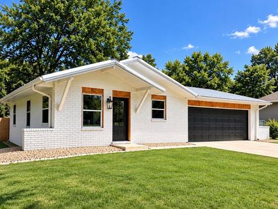 2610 Paula Drive