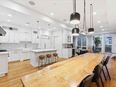1023 Washington St APT 1
