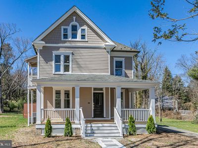 2489 Main St