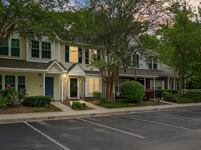8169 Shadow Oak Dr