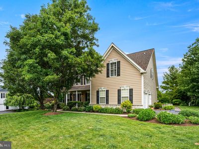 1 Fairwind Ln