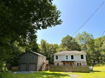 155 Pumpkin Hollow Road N