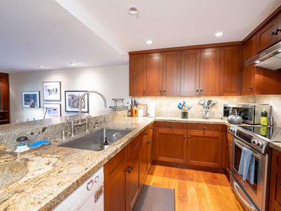 1522 Snow Creek Condo Dr
