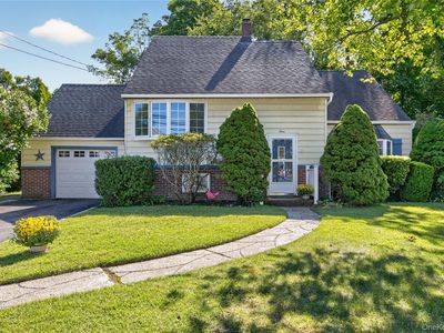 4 Oaktree Lane