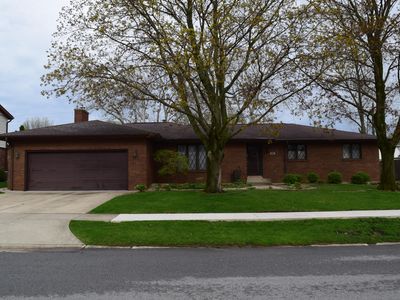 2508 Dorset Dr
