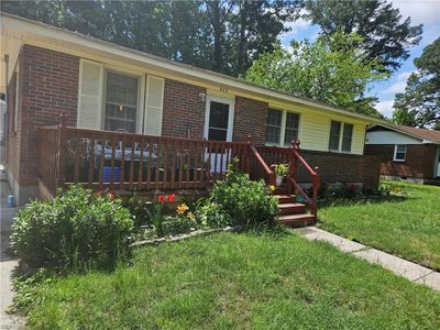 902 Chumley Rd