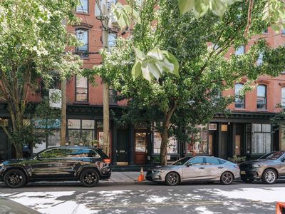 204 Washington St APT 2A