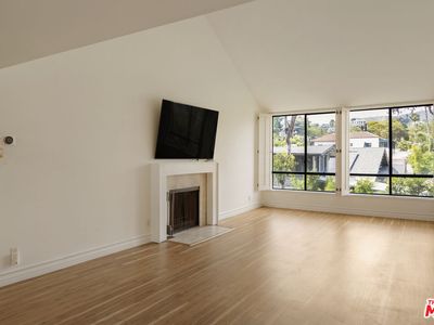 1900 Vine St APT 403