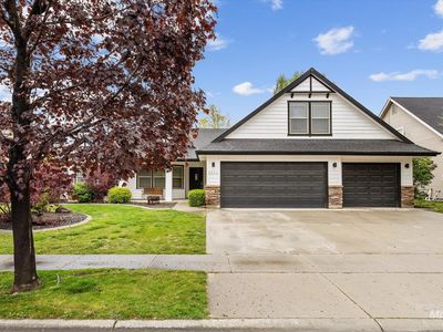 1894 W Divide Creek St