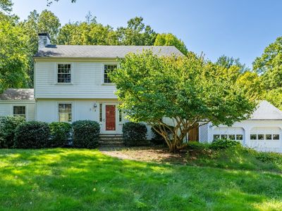 4 Meadowbrook Rd