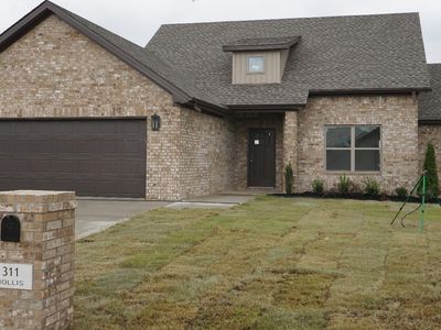 311 Hollis Cv