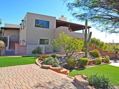 5655 N Paseo Ventoso