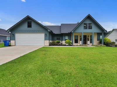2120 Neyland Dr
