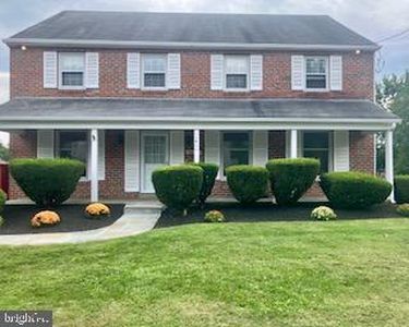 1411 Dorchester Rd