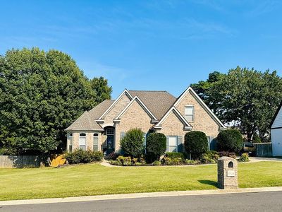 4004 Chapel Hill Dr