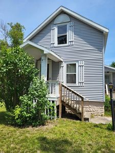 121 E Campbell St
