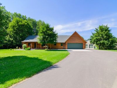 2594 Wood Ln