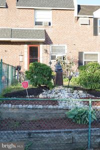 735 Grant Rd
