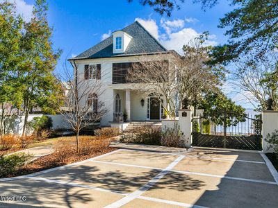 133 Overlook Pointe Dr