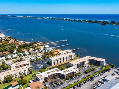 890 N Federal Highway #208