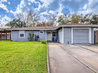 3704 Malone Dr