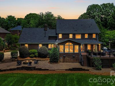300 Quill Ln