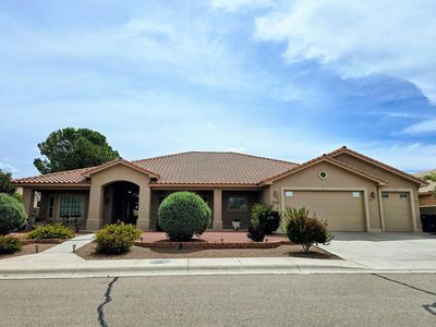 2523 Tres Lagos