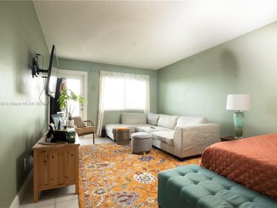 4310 NW 12th Ct APT 305