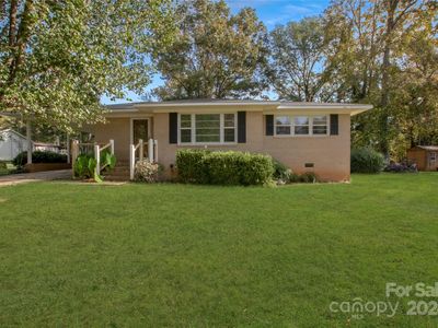 1553 University Park Dr