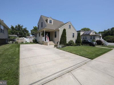 204 E Maiden Ln