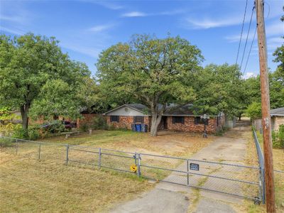 1611 Shepherd Ln