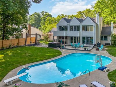 1318 Hickory Ridge Ln