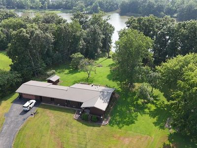 8 Lakedale Dr