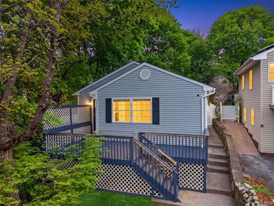 21 Lakeview Drive