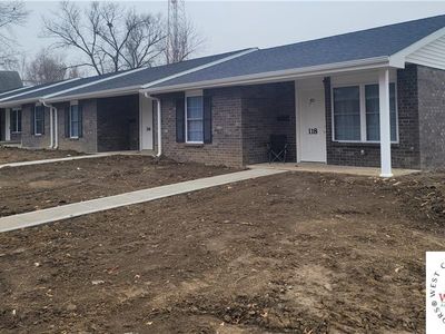 114 N Locust St