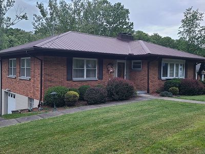 128 India Dr