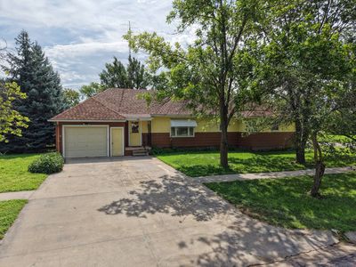 920 Locust St