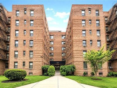 2229 Knapp St APT 4F