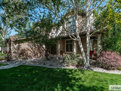 2035 Irene Ln
