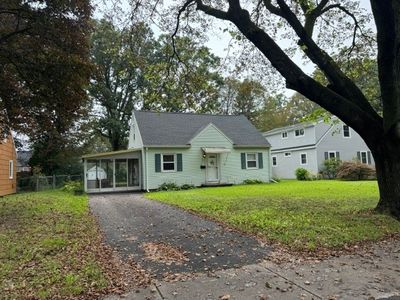 137 Colin St