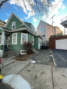 22 Dell St